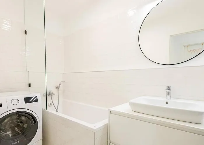 Apartament Urban With Possibility Of Parking *